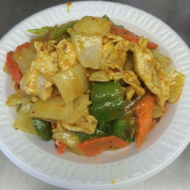 Order Chicken with Curry Sauce food online from Sunny Chinese Food store, Clarks Summit on bringmethat.com