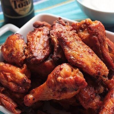 Order Buffalo Style Chicken Wings food online from Aliacci Pizza & Pasta store, Lakewood on bringmethat.com