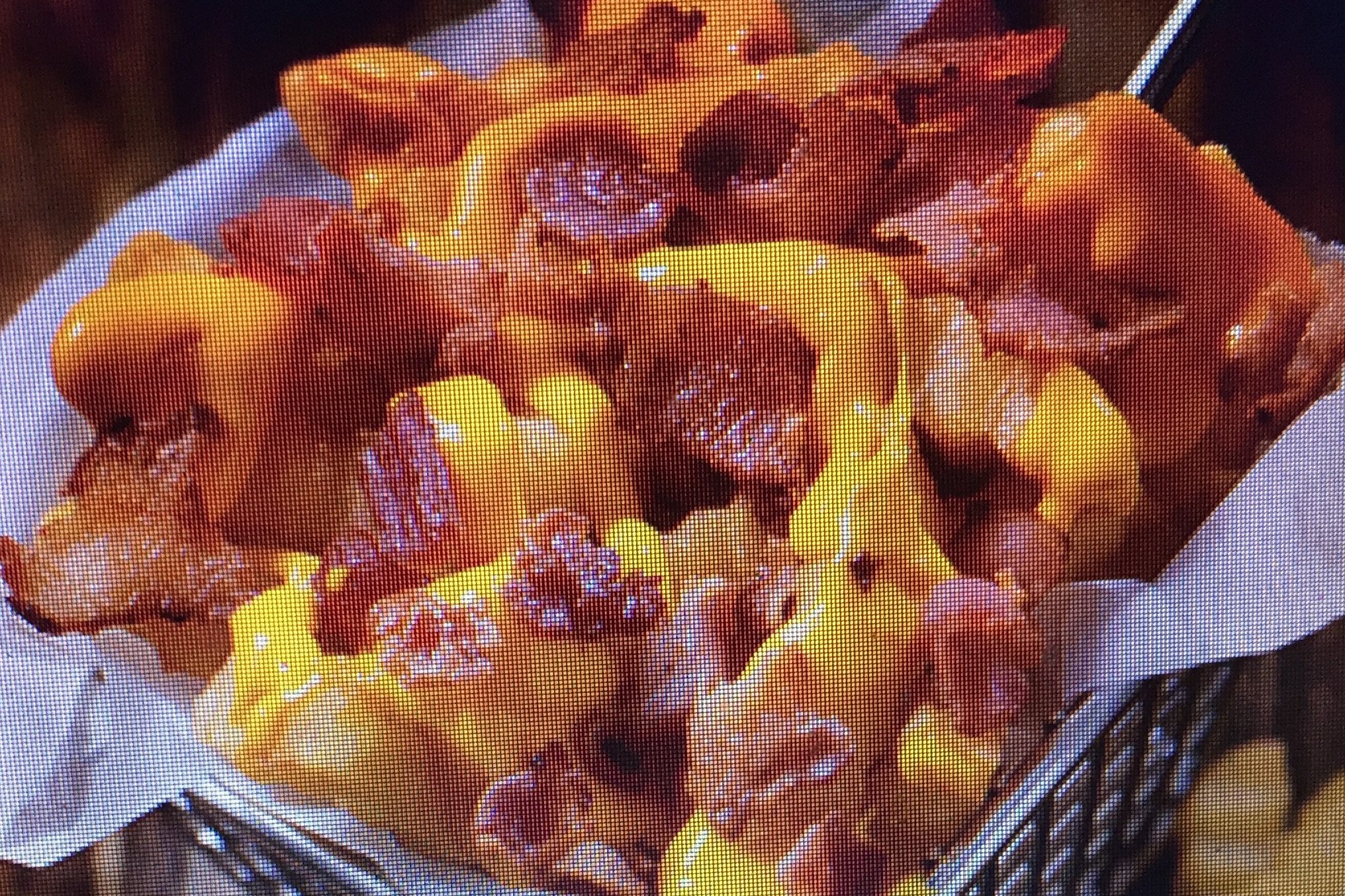 Order **Bacon Che Fries food online from Pizza Queen store, Providence on bringmethat.com