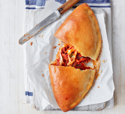 Order Buffalo Chicken Calzone food online from Pizzaroni store, Vienna on bringmethat.com
