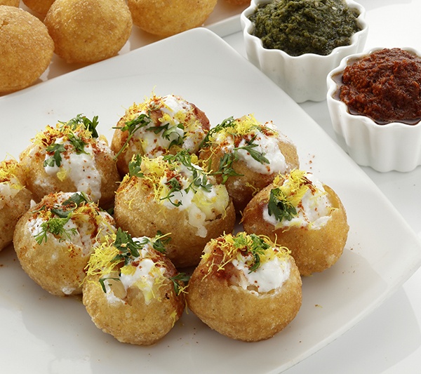 Order Dahi Puri (Papdi Chaat) food online from India Sweets & Spices store, Los Angeles on bringmethat.com