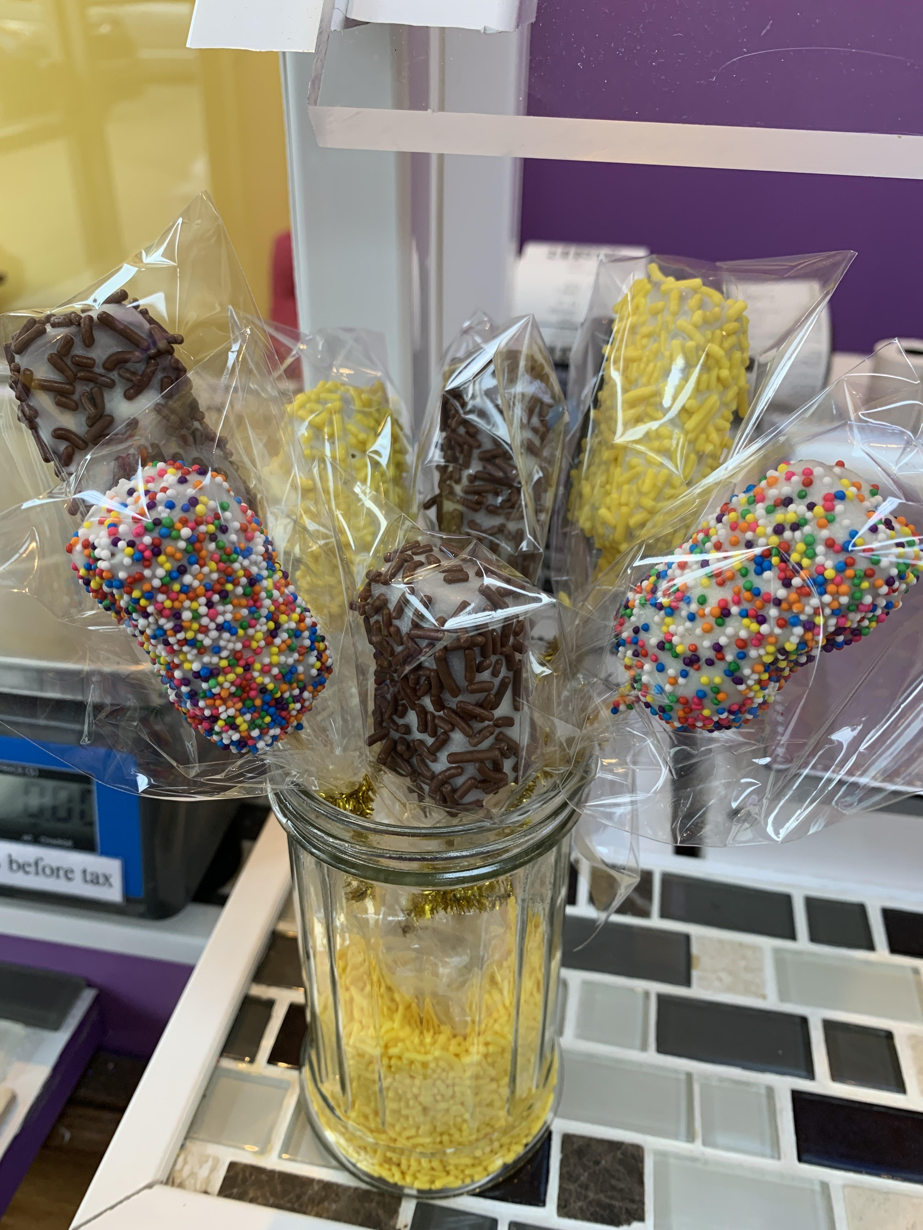 Order Yappy Chocolate Pops food online from Happy Yappy Bubble Tea & Froyo Ice-Cream store, Midlothian on bringmethat.com