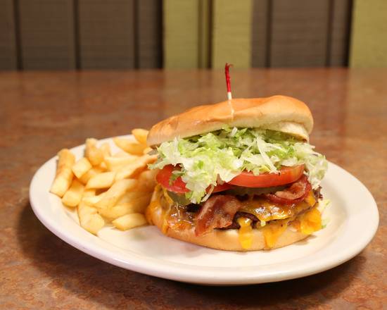 Order Bacon Cheese Burger food online from Getaway Cafe store, Riverside on bringmethat.com