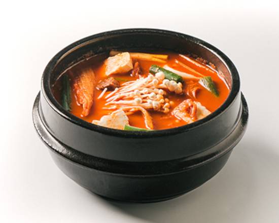 Order Kimchi Stew (Kimchi Cchigue) food online from Ombu Grill store, Los Angeles on bringmethat.com
