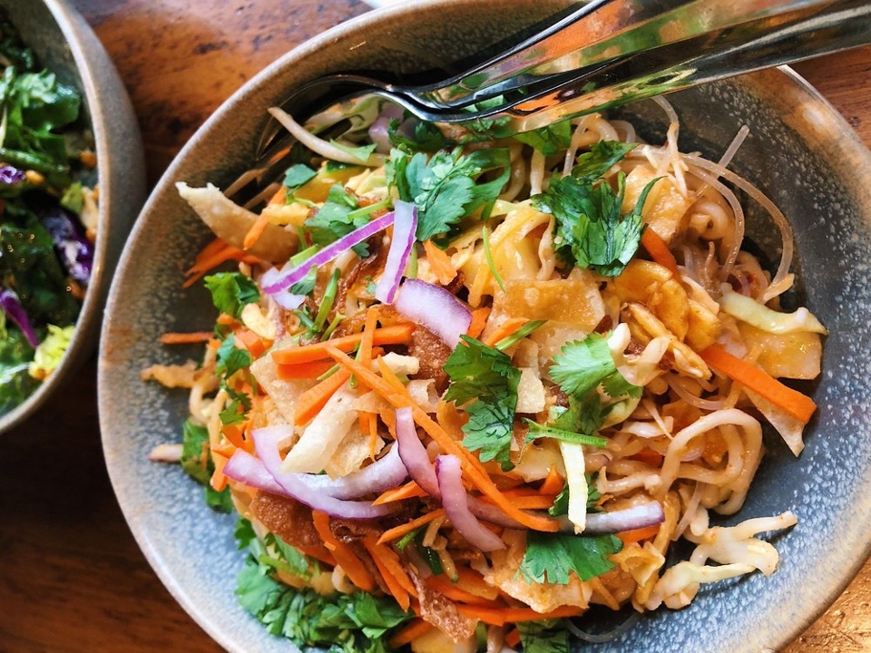 Order Superstar Noodle Salad-VEGETARIAN food online from Burma Superstar store, San Francisco on bringmethat.com