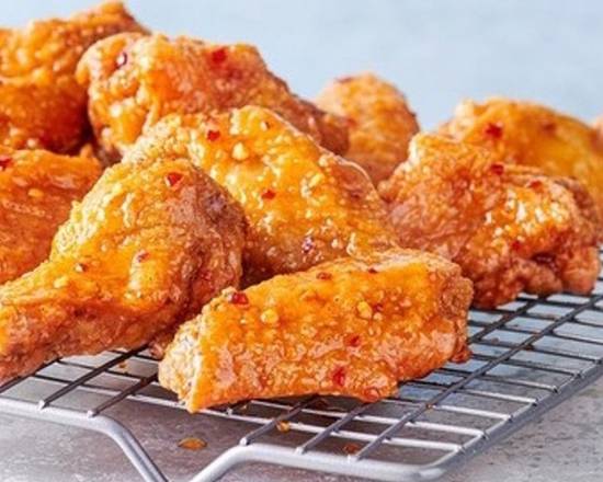 Order 50 Wings food online from Hoots store, Cicero on bringmethat.com