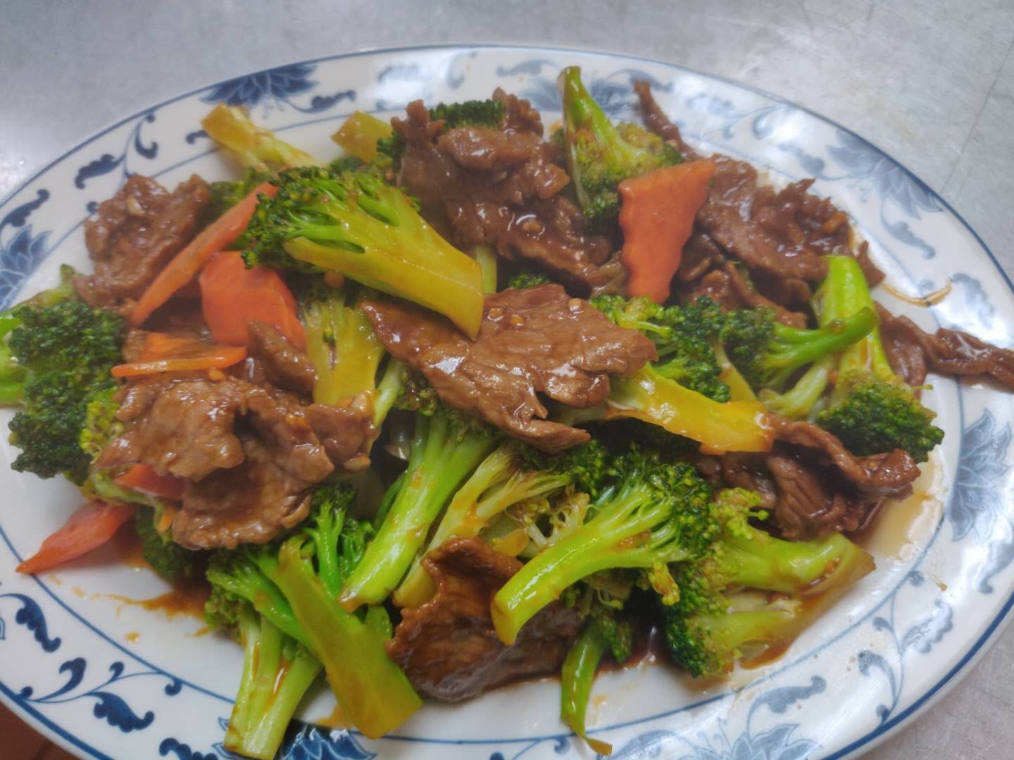 Order B2. Beef with Broccoli in Brown Sauce food online from Sam Cafe store, Houston on bringmethat.com