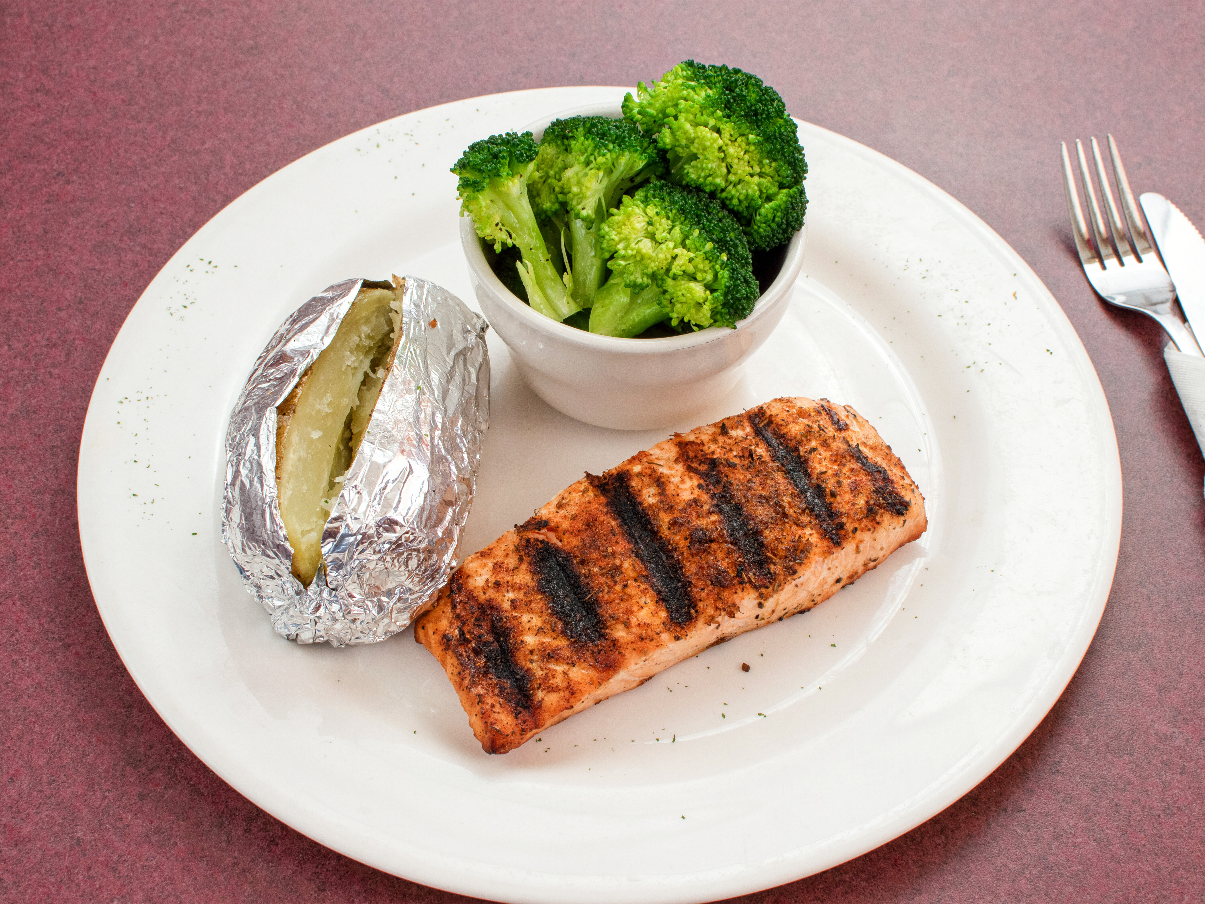 Order Salmon food online from Alfredo's Mediterranean Grille and Steakhouse store, Charles Town on bringmethat.com