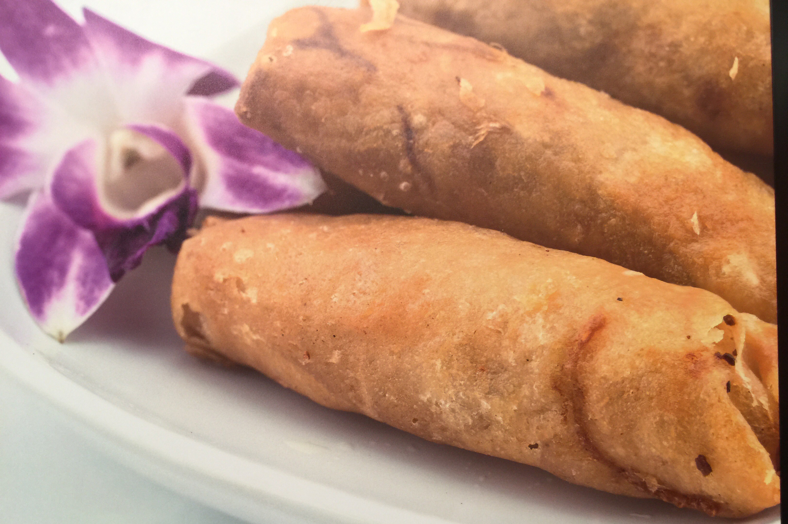 Order 1. Egg Roll food online from Asian Garden Express store, Glendale on bringmethat.com