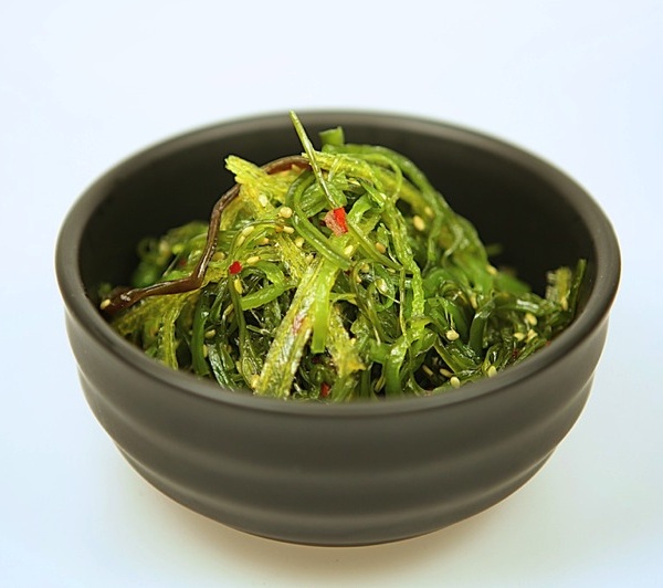 Order Seaweed and Cucumber Salad food online from Uni sushi store, Chicago on bringmethat.com