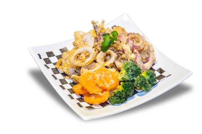 Order Calamari food online from Yum Thai store, Fort Wayne on bringmethat.com
