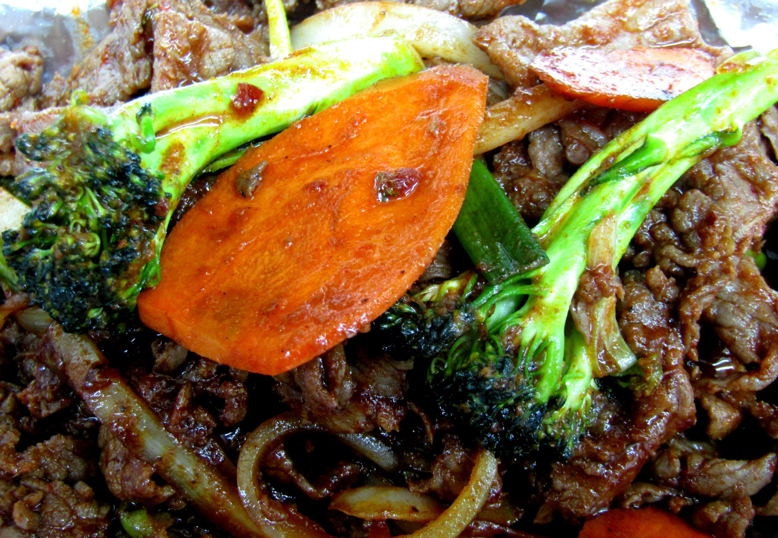 Order Spicy Bulgogi Combo, Regular Size food online from Seoul Fusion store, Kennewick on bringmethat.com