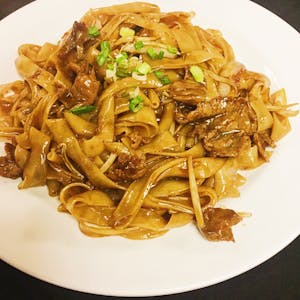 Order B9. 干炒牛河 Beef chow fun food online from Red Pepper Chinese Restaurant store, Lawrence on bringmethat.com