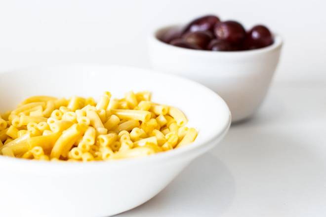 Order Kids Mac n Cheese food online from Sunny Street Cafe store, Des Peres on bringmethat.com
