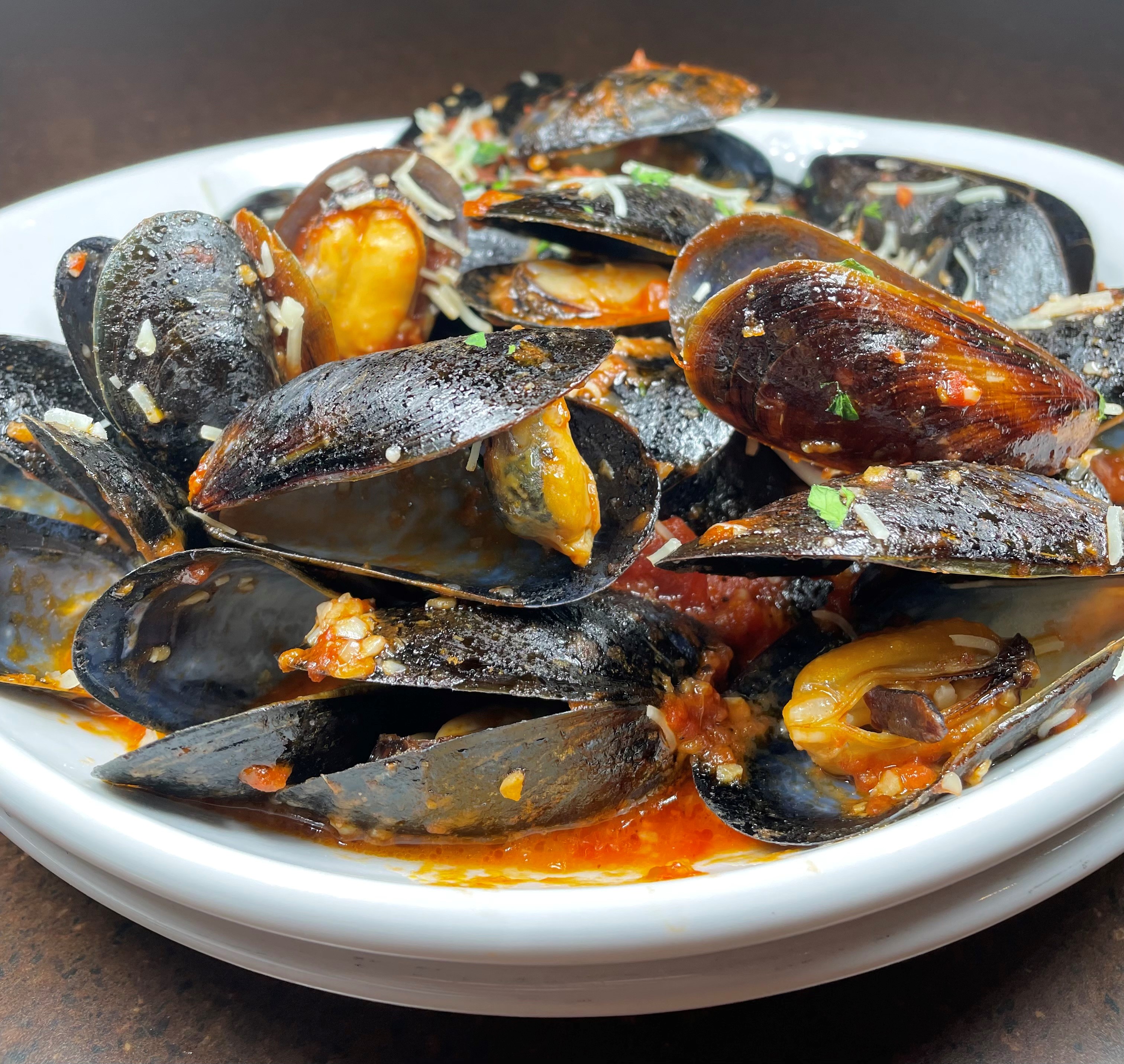 Order Mussels Appetizer food online from Franklin Chateau store, Franklin on bringmethat.com