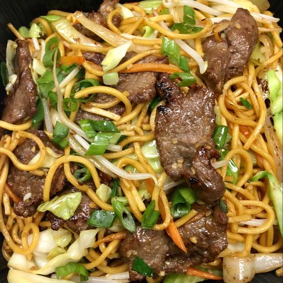 Order Beef Chow Mein food online from WA WA Restaurant store, Long Beach on bringmethat.com