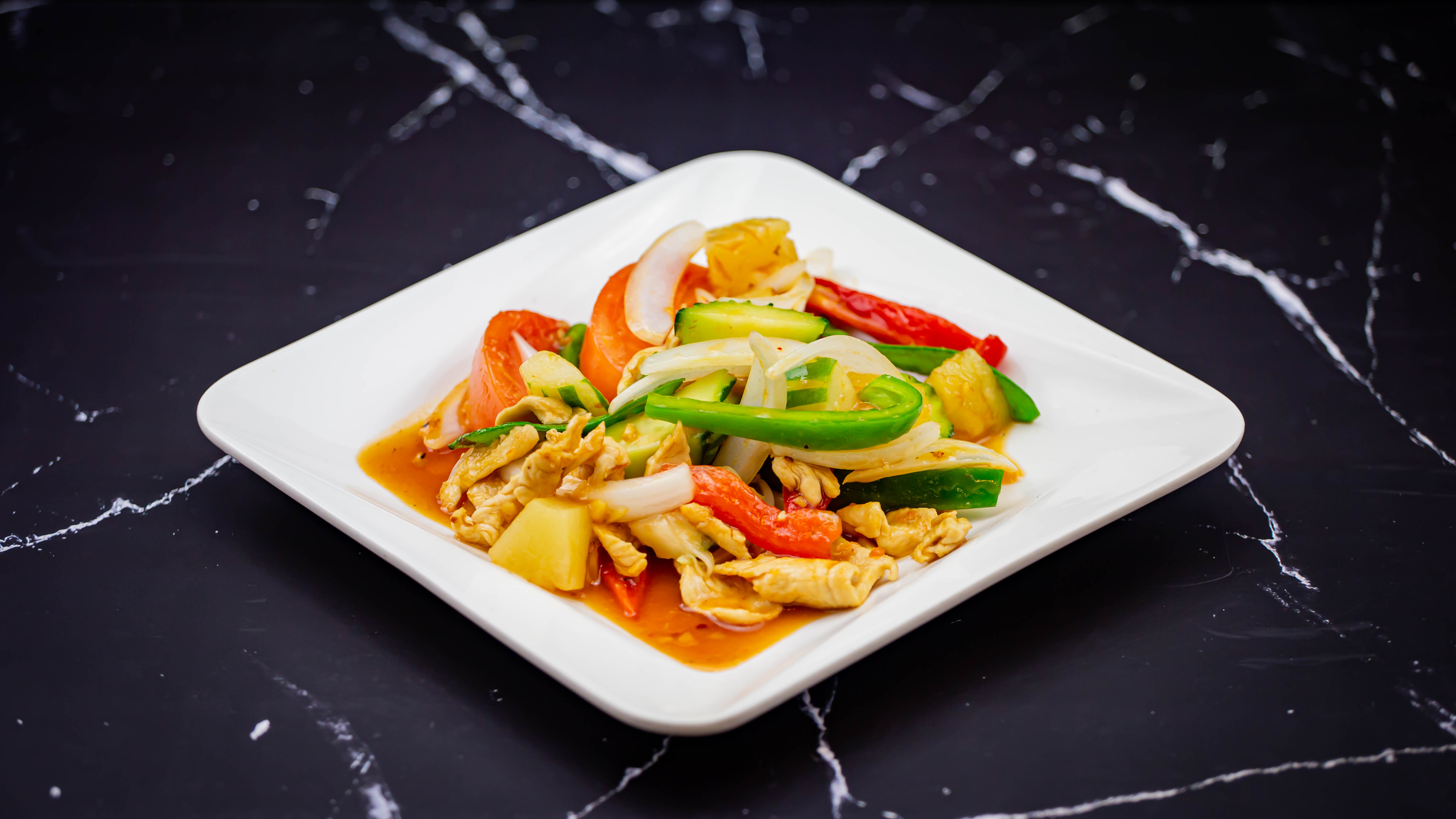 Order Sweet and Sour Entree food online from Phayathai Cuisine store, Seattle on bringmethat.com