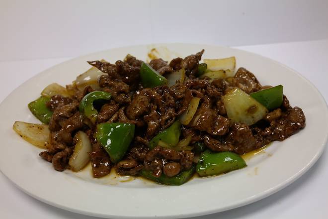 Order Sauteed Sliced Beef in Black Pepper Sauce (黑椒牛肉片) food online from Szechuan Gourmet store, Strongsville on bringmethat.com
