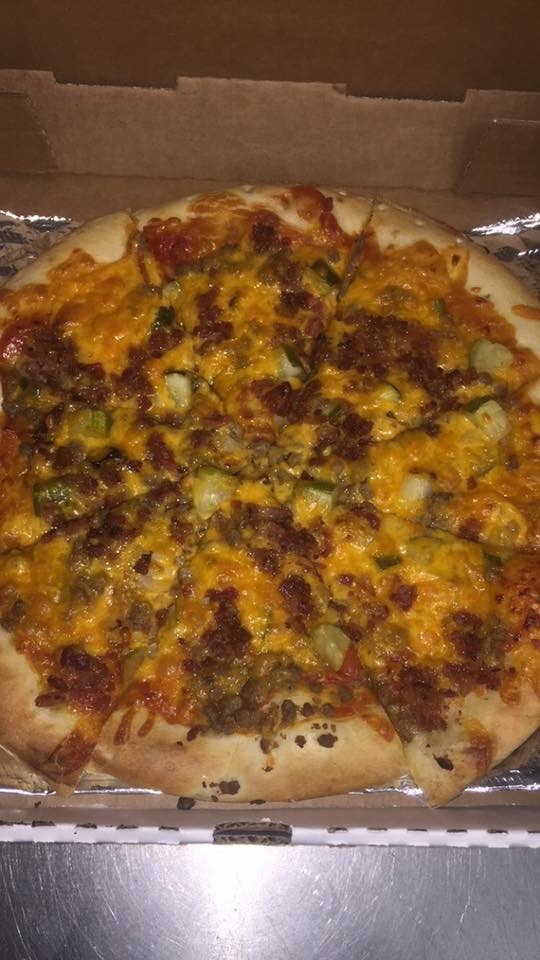 Order Bacon Cheeseburger Pizza food online from Dough Boyz Pizzas & Phillys store, Council Bluffs on bringmethat.com