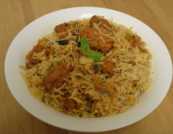 Order Vijayawada Chicken Biryani Family Pack food online from Mayuri express store, Houston on bringmethat.com