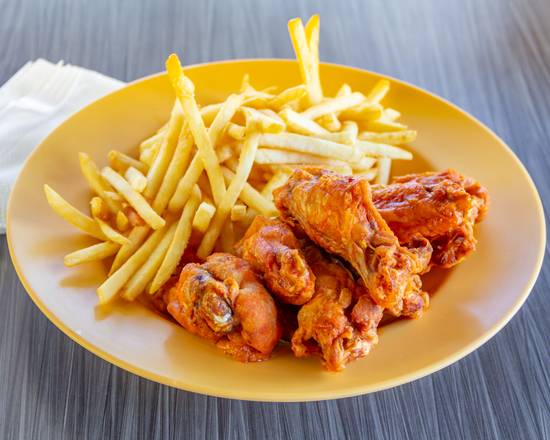 Order Buffalo Wings food online from Dalia's Pizza store, West Covina on bringmethat.com