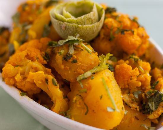 Order Aloo Gobi food online from India's tandoori catering store, Burbank on bringmethat.com