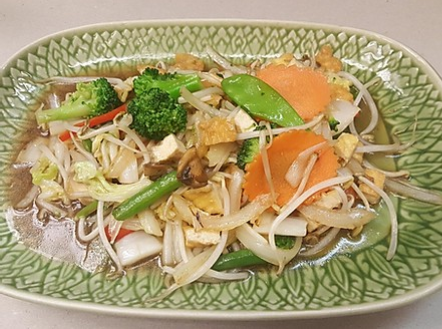 Order Vegetable Lover food online from Thaiwat Restaurant store, Reading on bringmethat.com