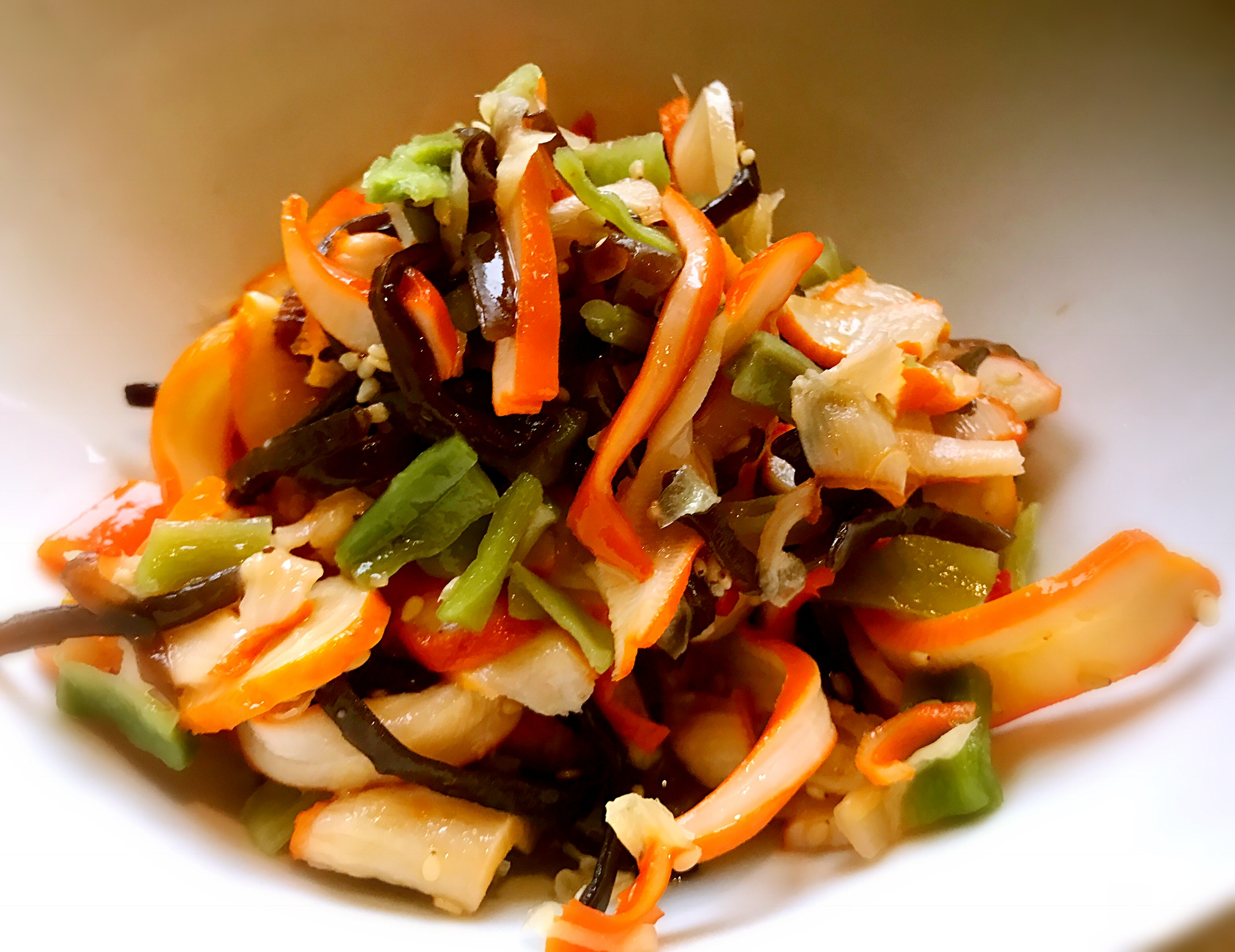 Order Squid Salad food online from Sakura store, Chicago on bringmethat.com