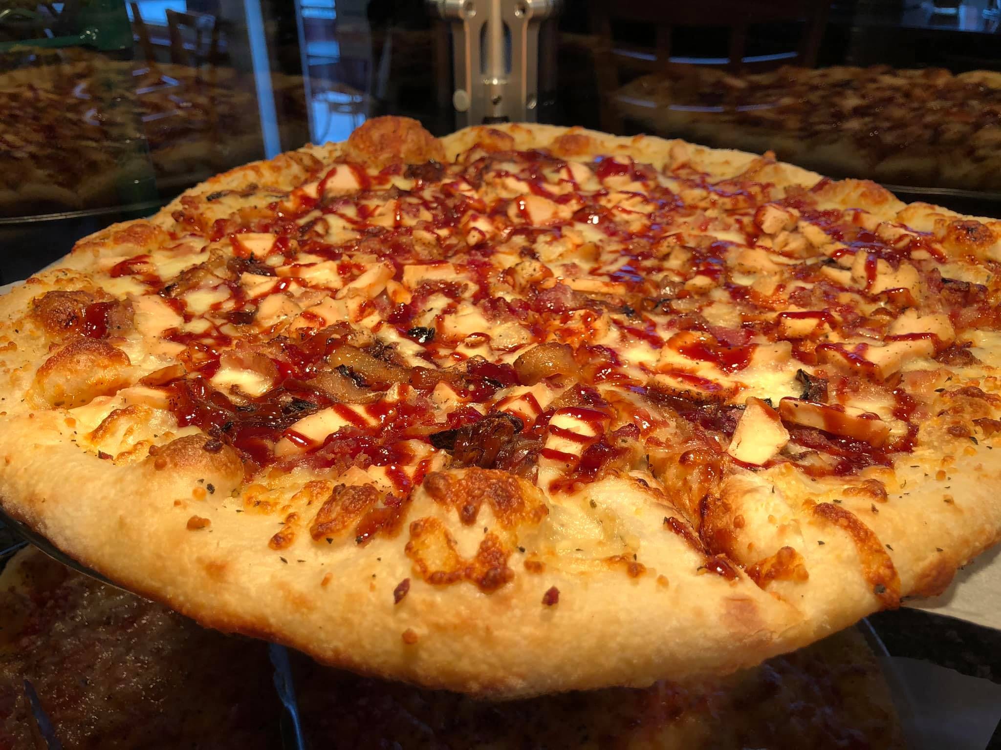 Order BBQ Chicken Pizza - Small 12'' food online from Barb's Pizza store, Cromwell on bringmethat.com