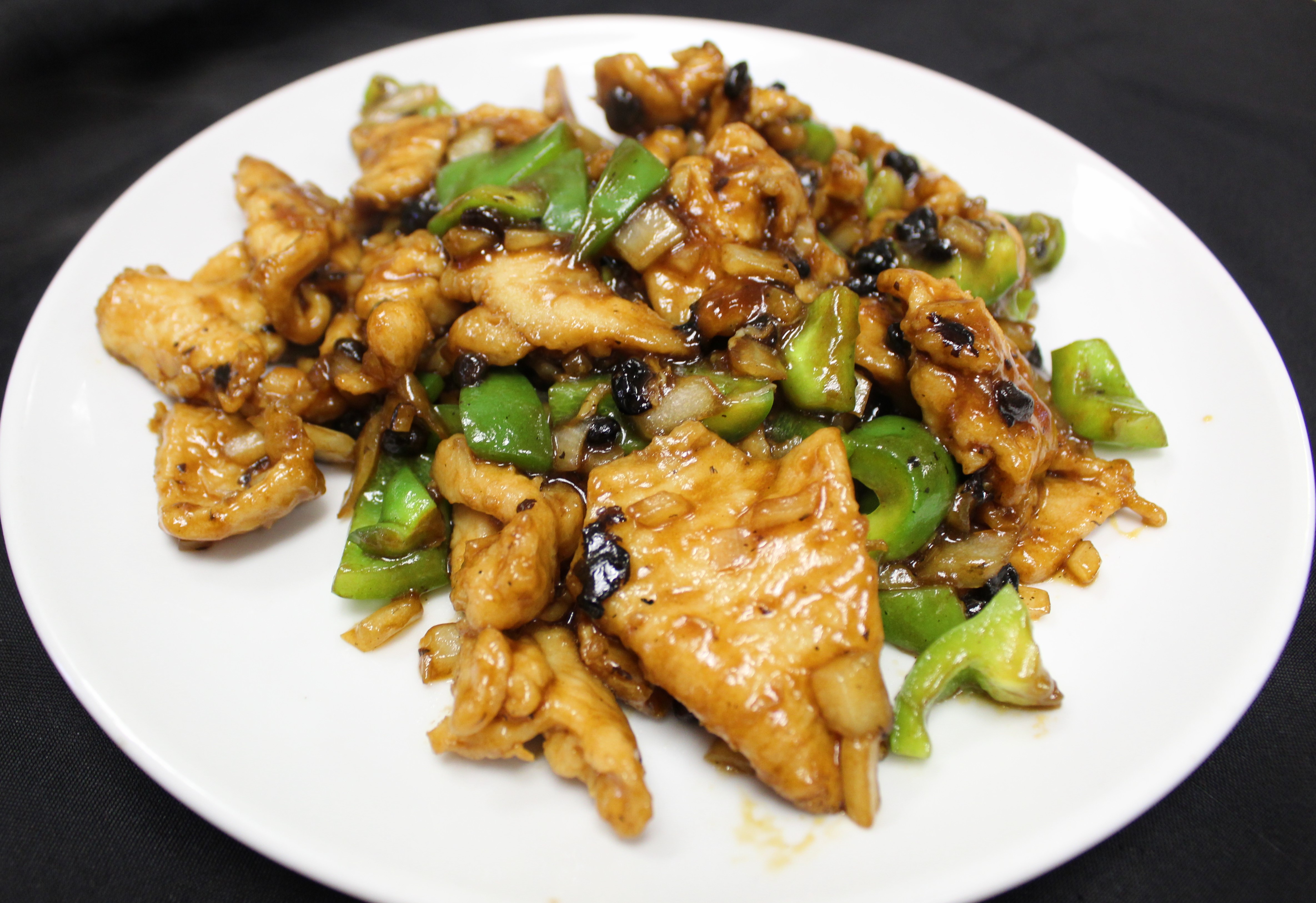 Order C10. Chicken with Black Bean Sauce food online from Green Asian Bistro store, Frisco on bringmethat.com