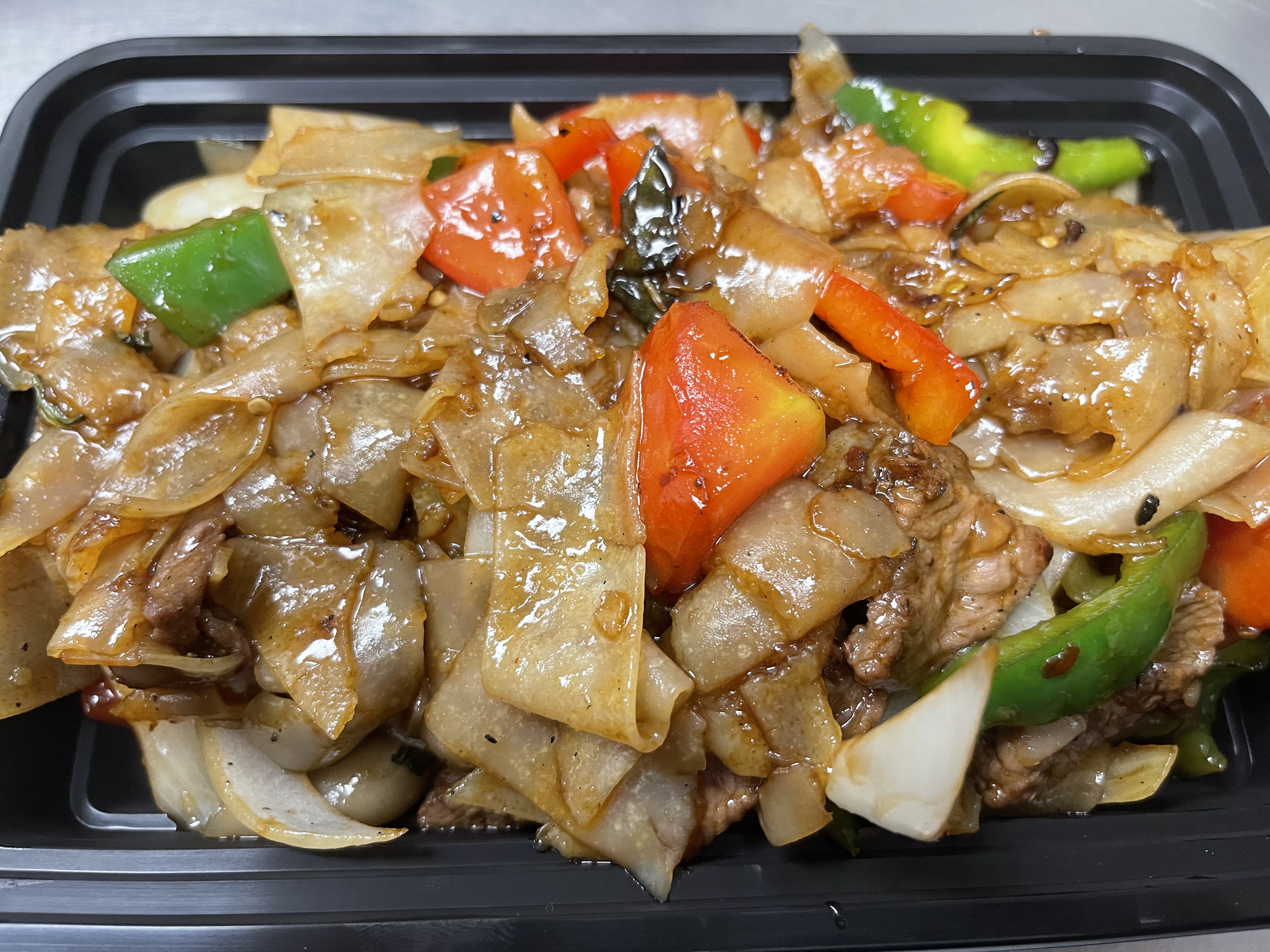Order Spicy Noodles food online from Mint Garden Thai Restaurant store, Sherman Oaks on bringmethat.com