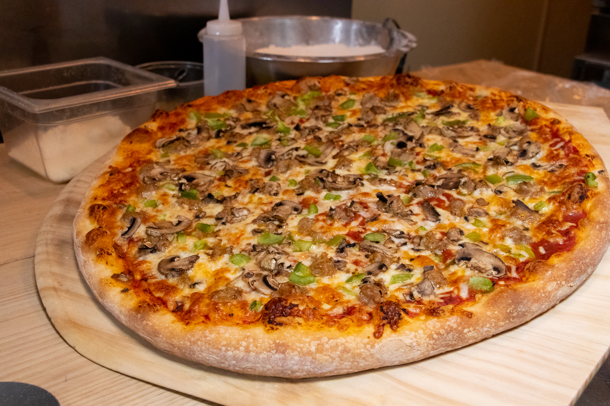 Order Palos Heights Pizza food online from Capri Pizza store, Palos Heights on bringmethat.com