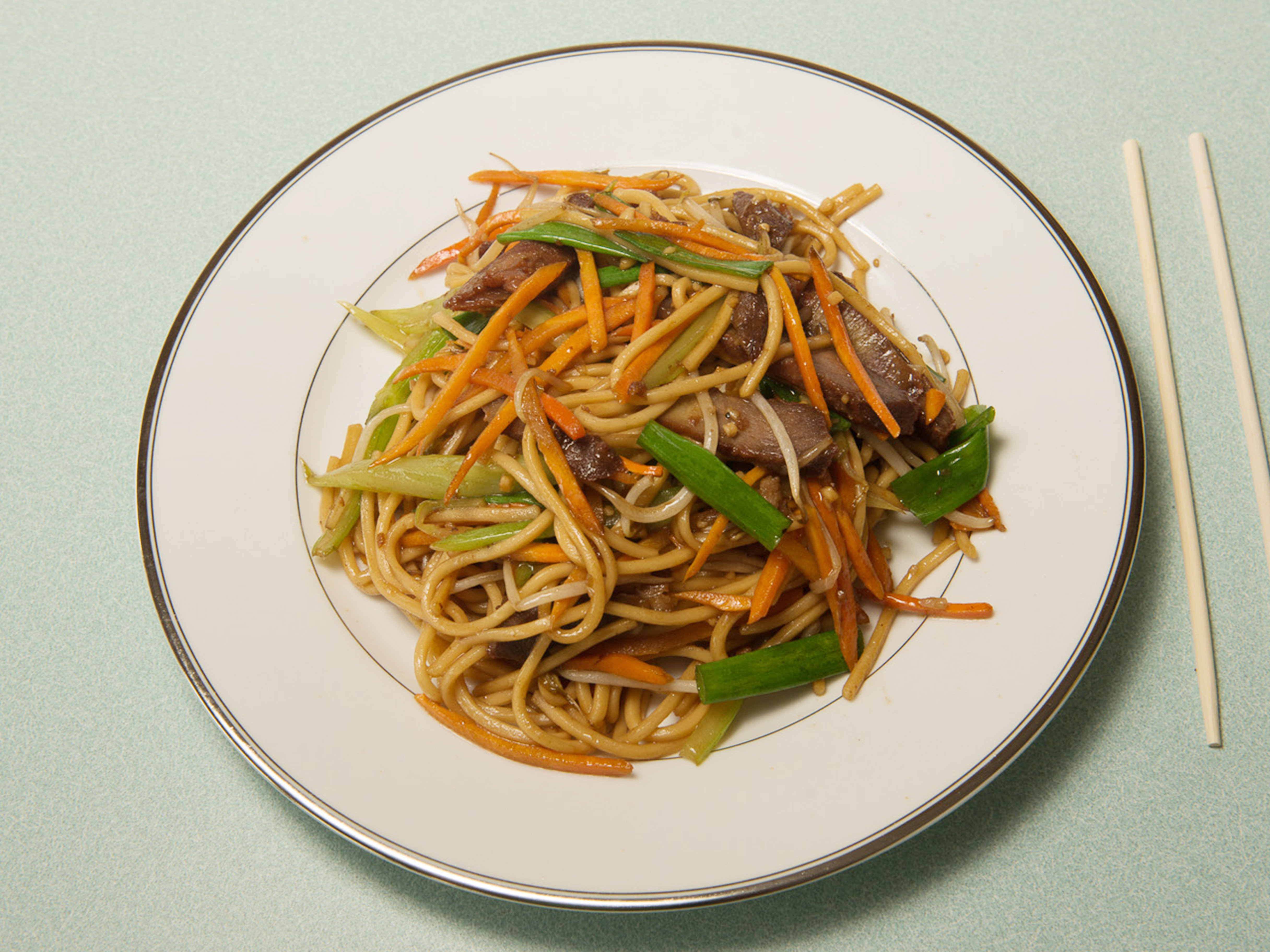Order Lo Mein with Vegetables food online from Hot Wok Cafe store, Fort Collins on bringmethat.com