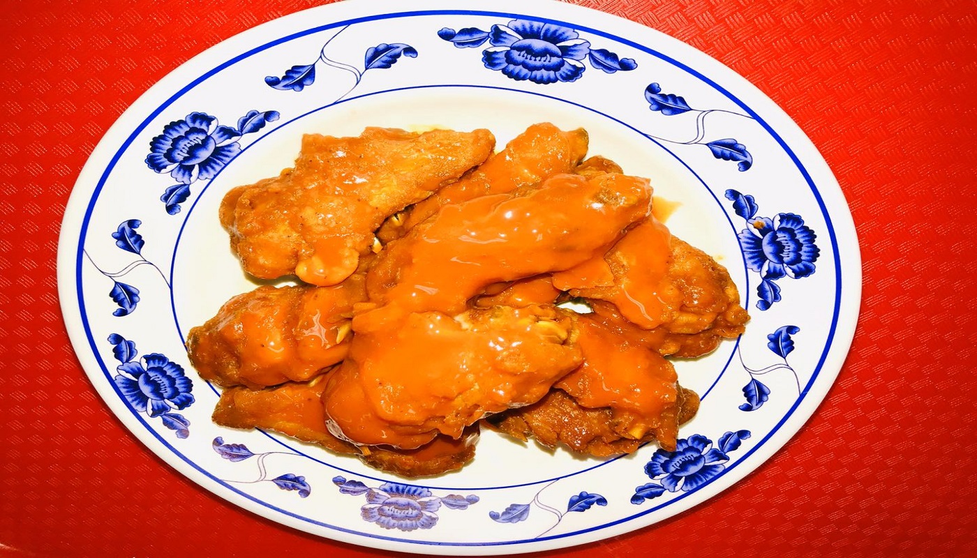 Order 13. Buffalo Wings food online from China East Restaurant store, Baltimore on bringmethat.com