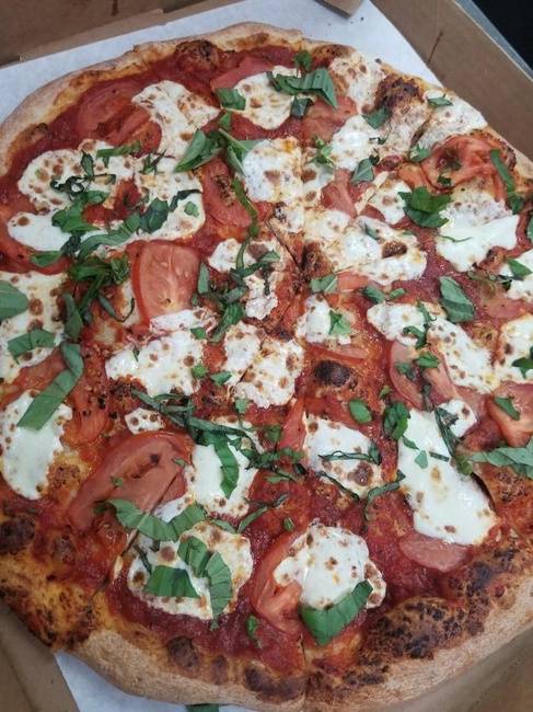 Order Caprese Pizza food online from Fat Tomato Pizza store, Rolling Hills Estates on bringmethat.com