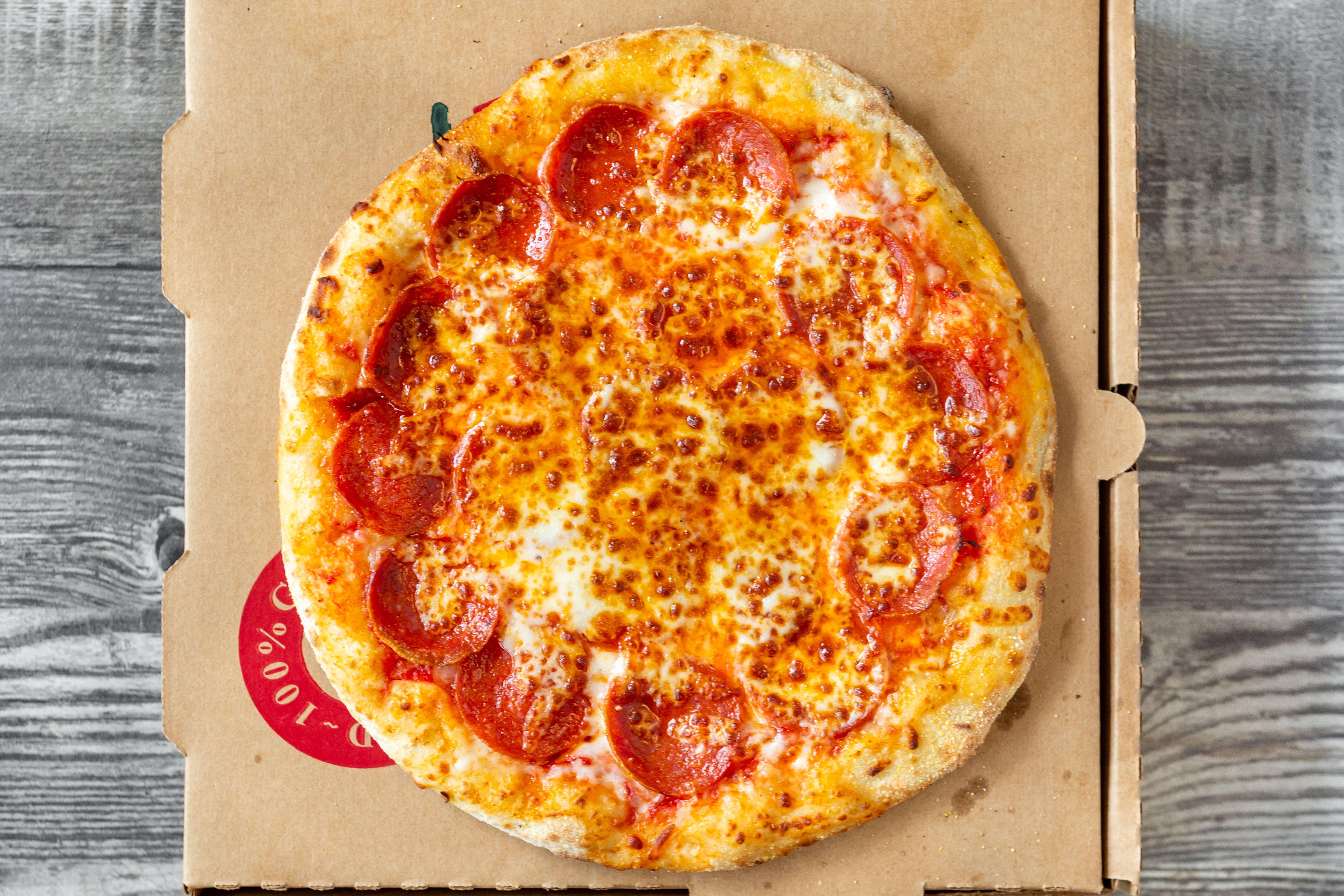 Order Pepperoni Classic Pizza - Medium 12'' food online from Grand slam pizza store, Woodstock on bringmethat.com