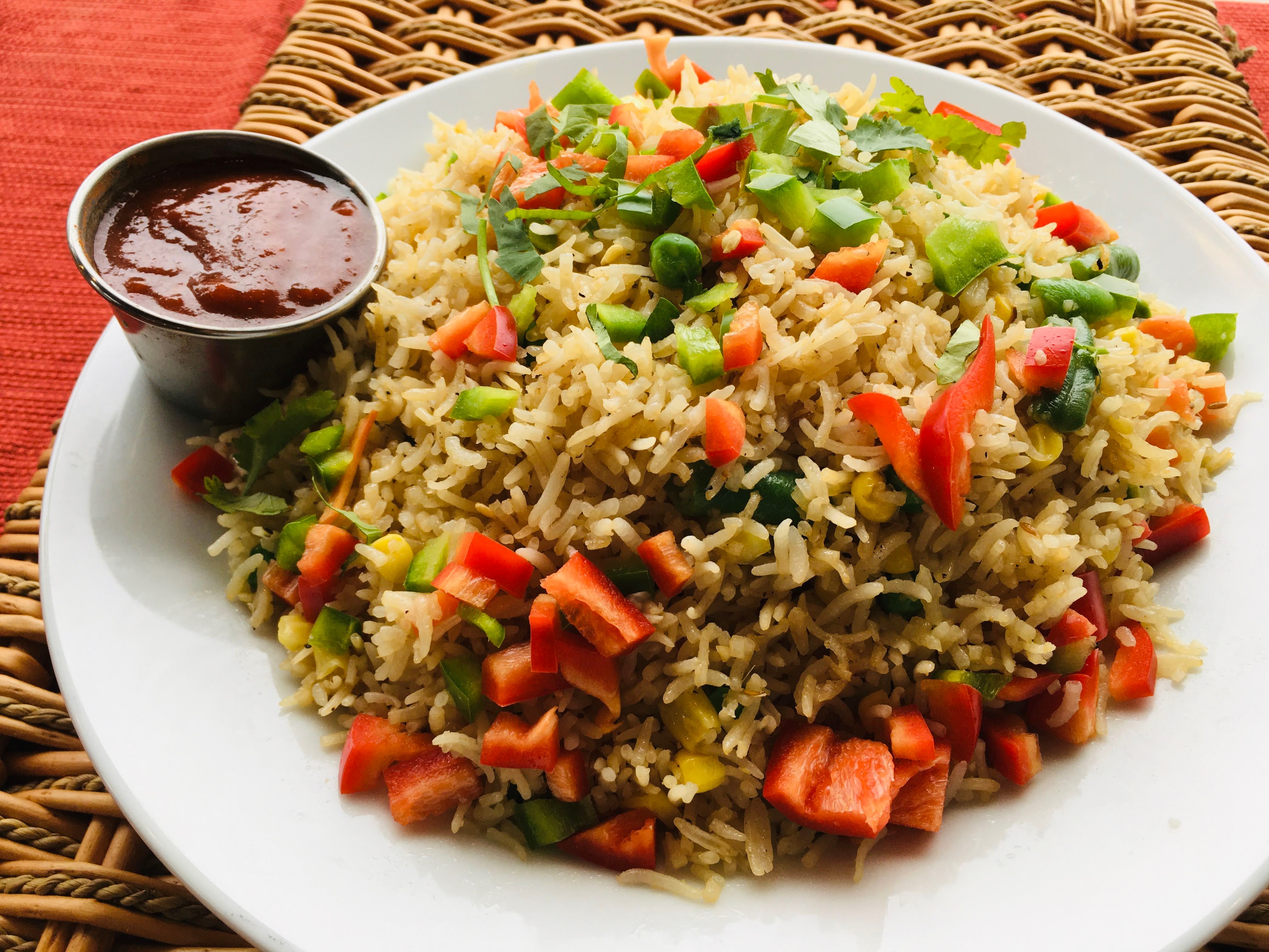Order Veg Fried Rice food online from Manchurian Indian Cuisine store, West Sacramento on bringmethat.com