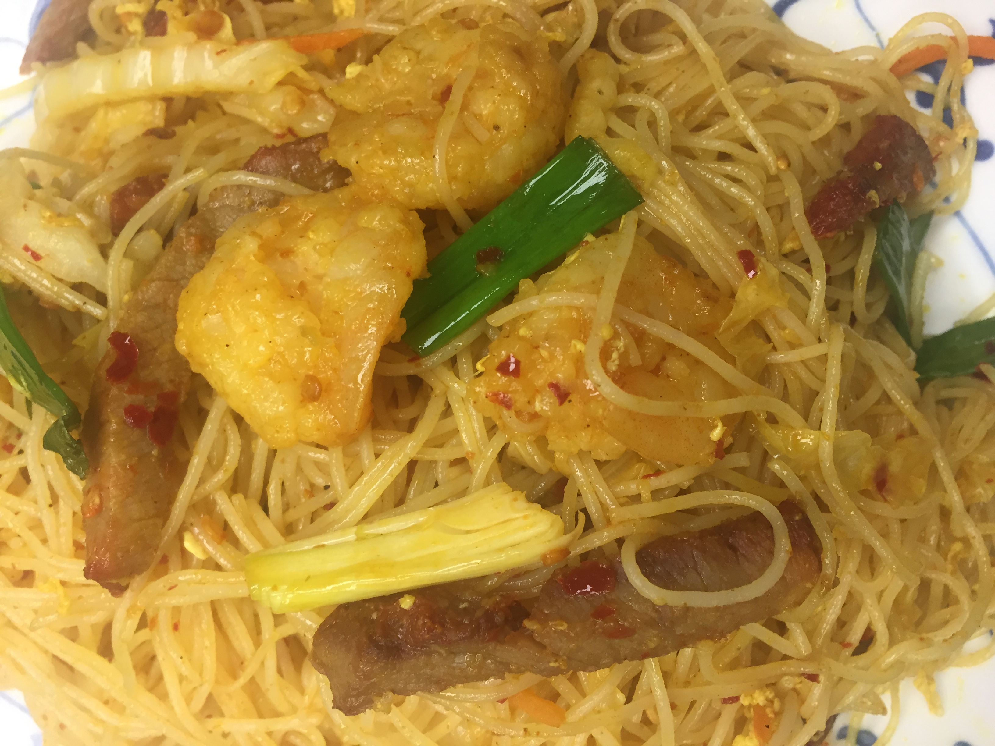 Order Singapore Rice Noodle Dinner food online from Hunan Gourmet store, Frederick on bringmethat.com