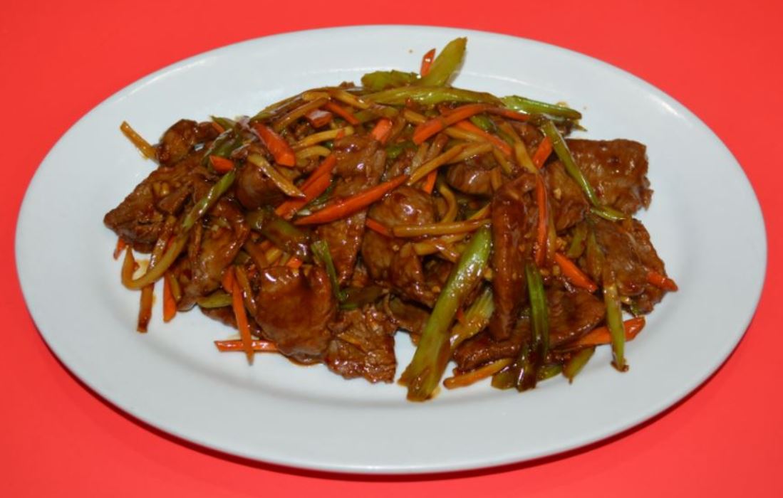 Order B5. Szechuan Beef food online from Canton Express store, Plano on bringmethat.com