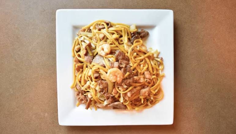 Order Combination Lo Mein food online from China Town Super Buffet store, Kansas City on bringmethat.com