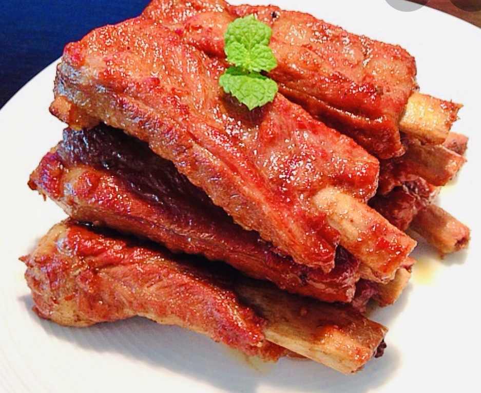 Order 4 BBQ Spare Ribs food online from Tra Ling Oriental Cafe store, Boulder on bringmethat.com