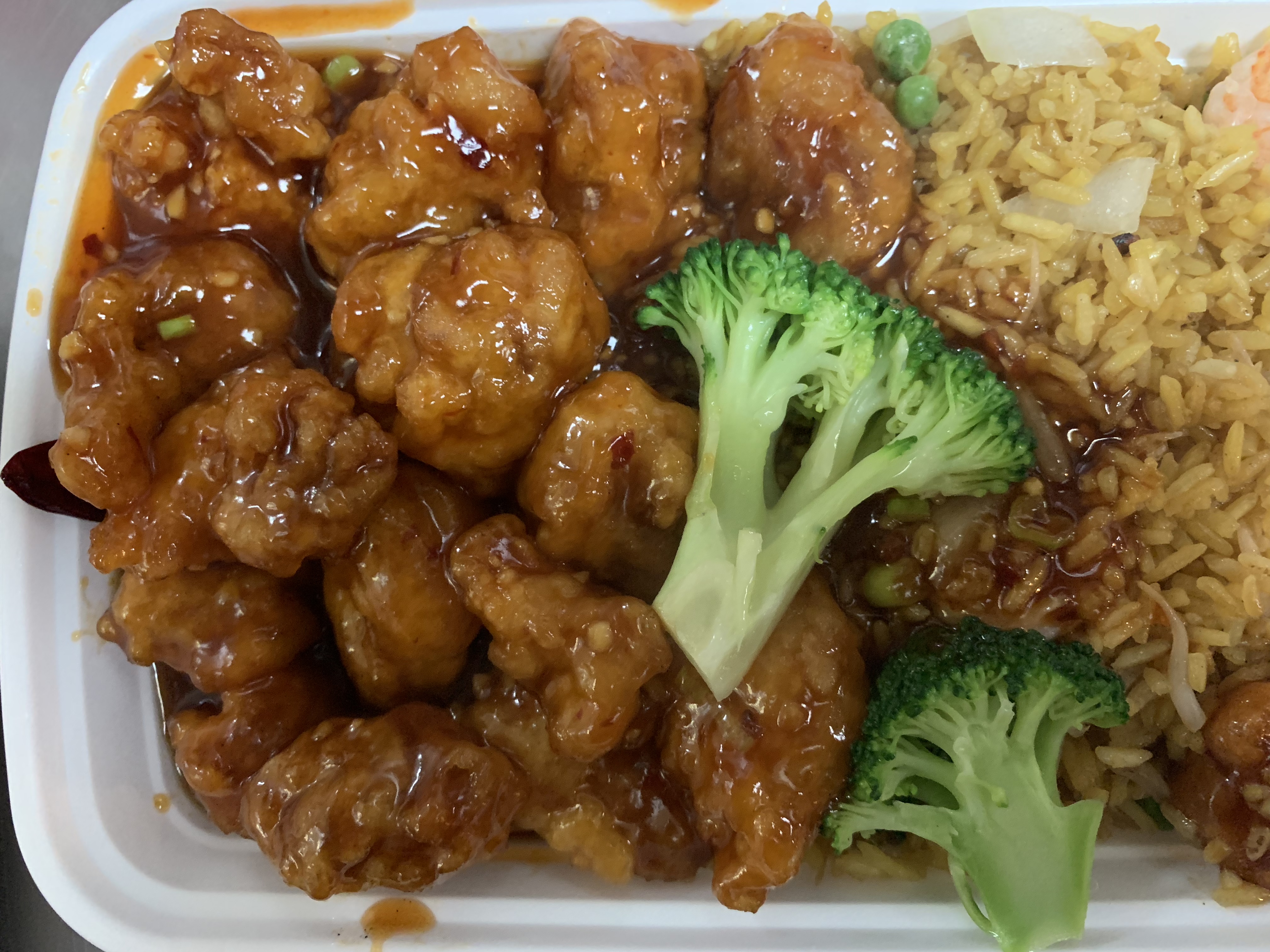 Order General Tso's Chicken Combination Plate food online from Jade House store, Fort Lee on bringmethat.com
