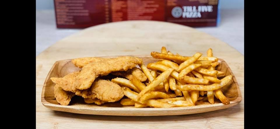 Order Chicken Tender Basket - 5 Pieces food online from Rays Pizza store, Nashville on bringmethat.com