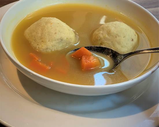 Order Matzo Ball Soup food online from Doc B's store, Chicago on bringmethat.com