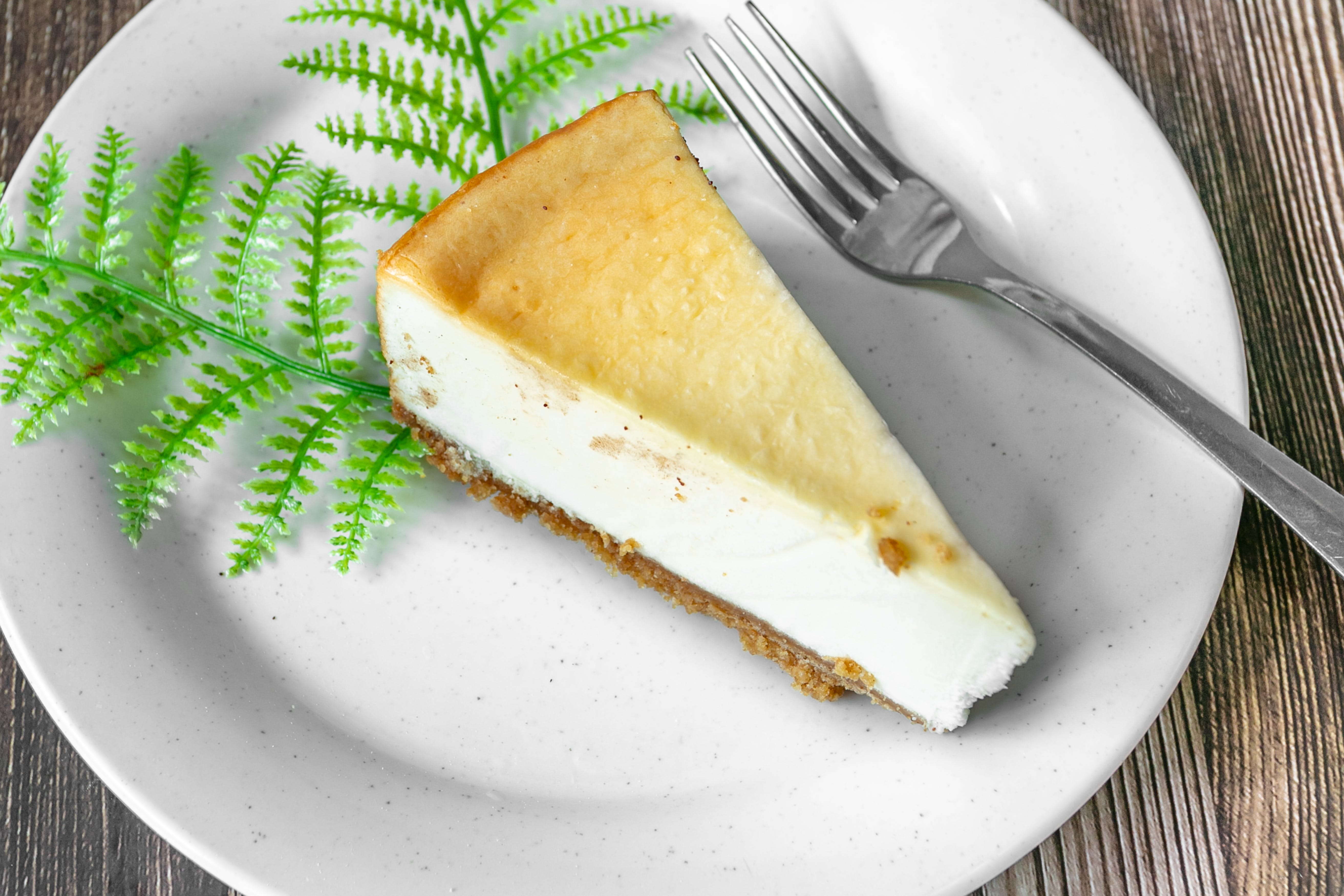 Order Cheesecake - Dessert food online from Bulldawgs Pizza store, Athens on bringmethat.com