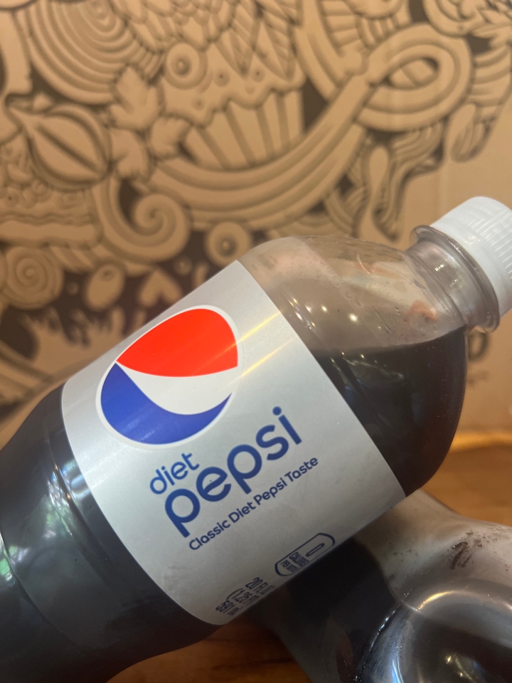 Order 20 oz Bottle, Diet Pepsi food online from Zpizza store, Newport Beach on bringmethat.com