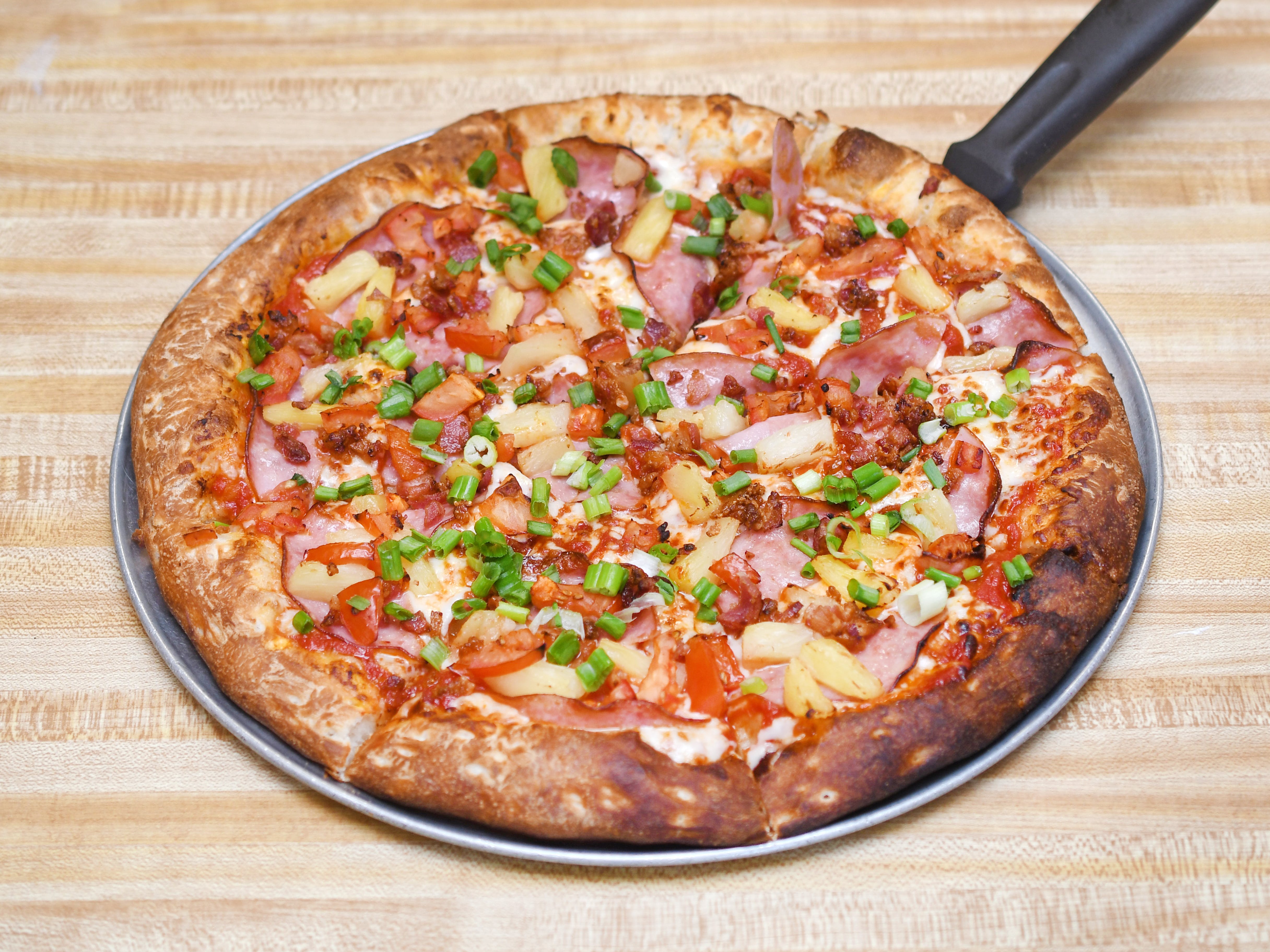 Order Hawaiian Luau Pizza - Personal 8'' food online from Happy Pizza store, Manteca on bringmethat.com