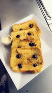Order French Toast food online from Angie's Breakfast Spot store, Brooklyn on bringmethat.com