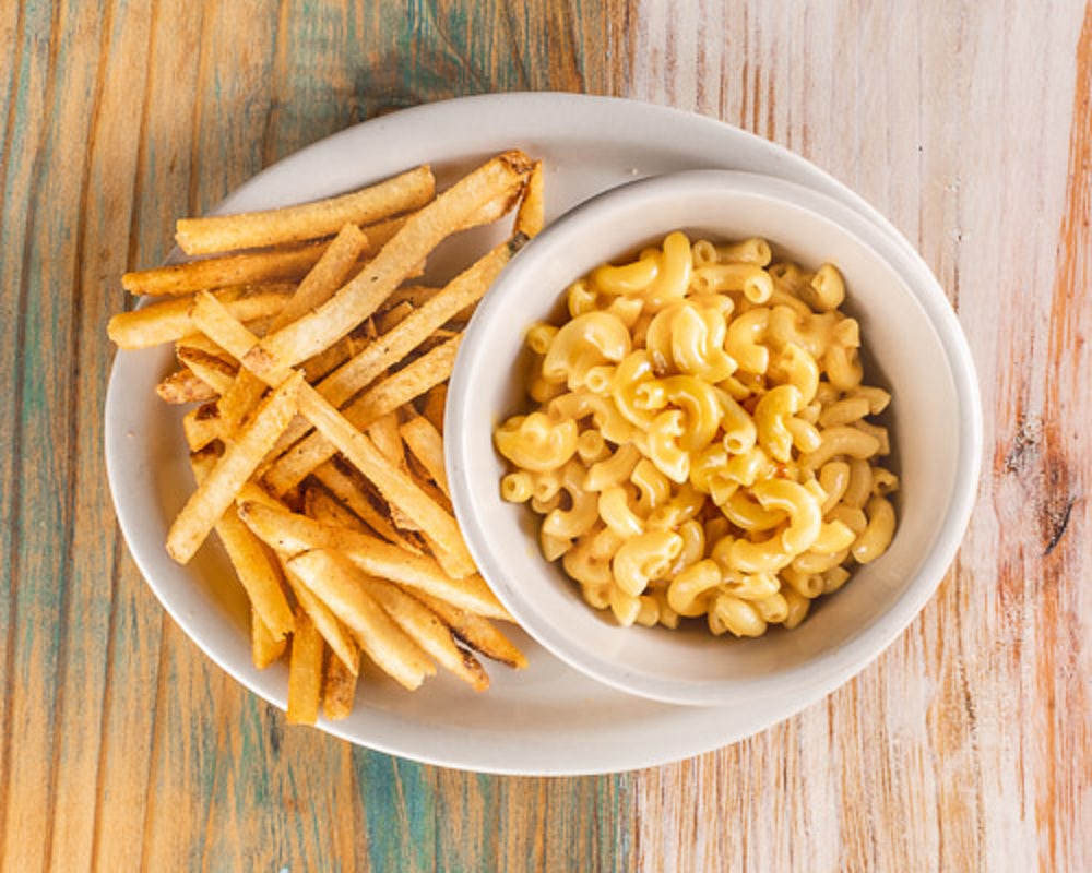 Order Kids Mac and Cheese food online from Willie's Grill & Icehouse store, Sugarland on bringmethat.com