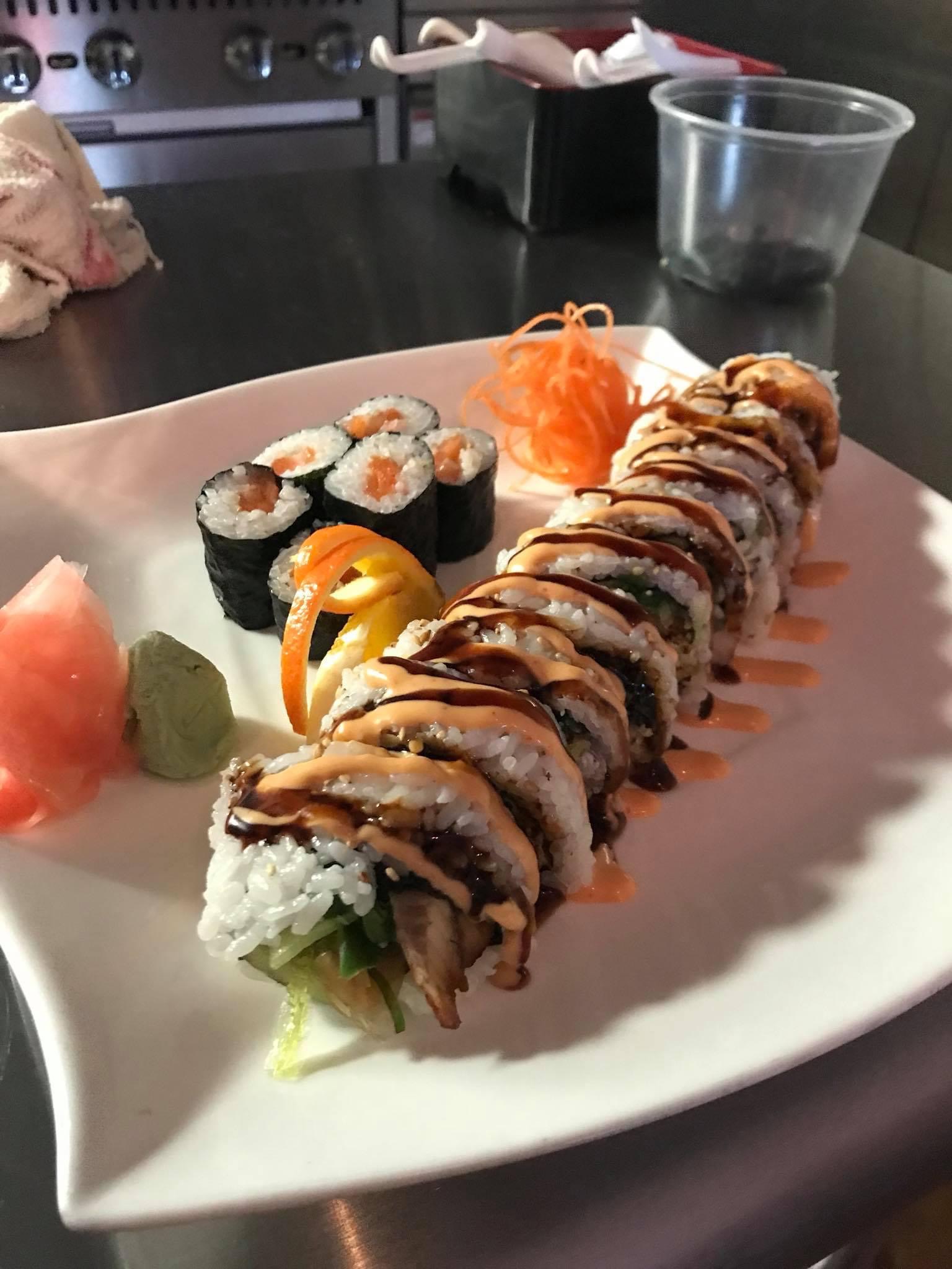 Order Carytown Roll food online from Momotaro Sushi store, Richmond on bringmethat.com